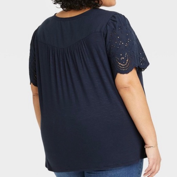 Knox Rose Plus Size Eyelet Lace Short Sleeve Top - Picture 3 of 10
